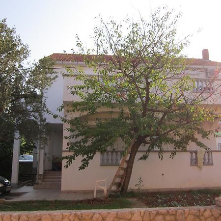 Apartmani Lukacic Biograd Na Moru Esterno foto